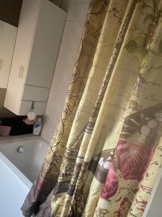 Homestay La Montagne Des Coeurs Eygenbilsen Eksteriør bilde